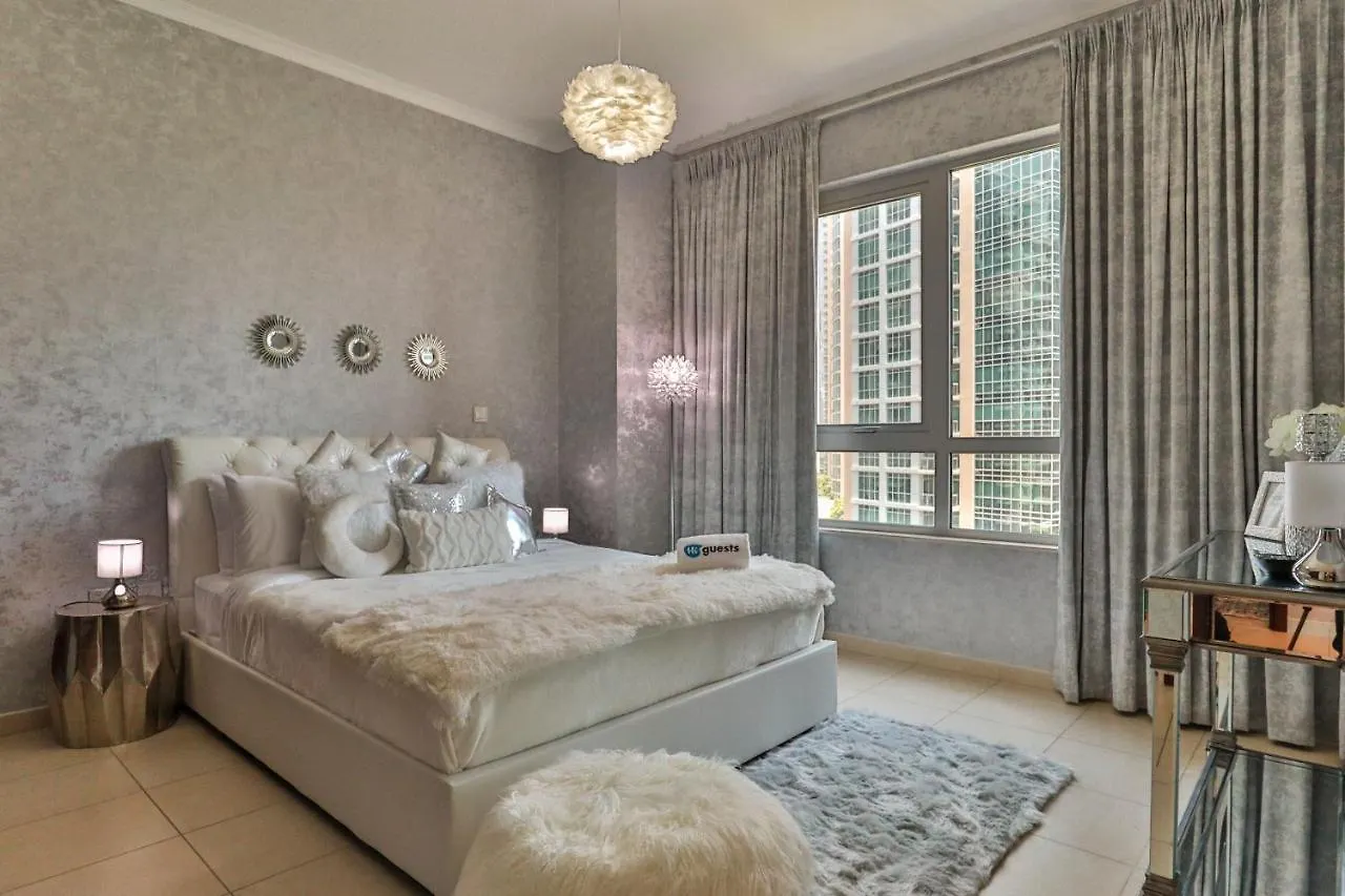 Higuests - Luxurious Apartment With Burj Khalifa Views Dubai 0*,
