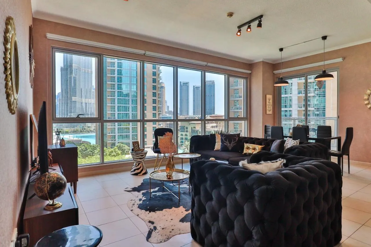 Higuests - Luxurious Apartment With Burj Khalifa Views Dubai