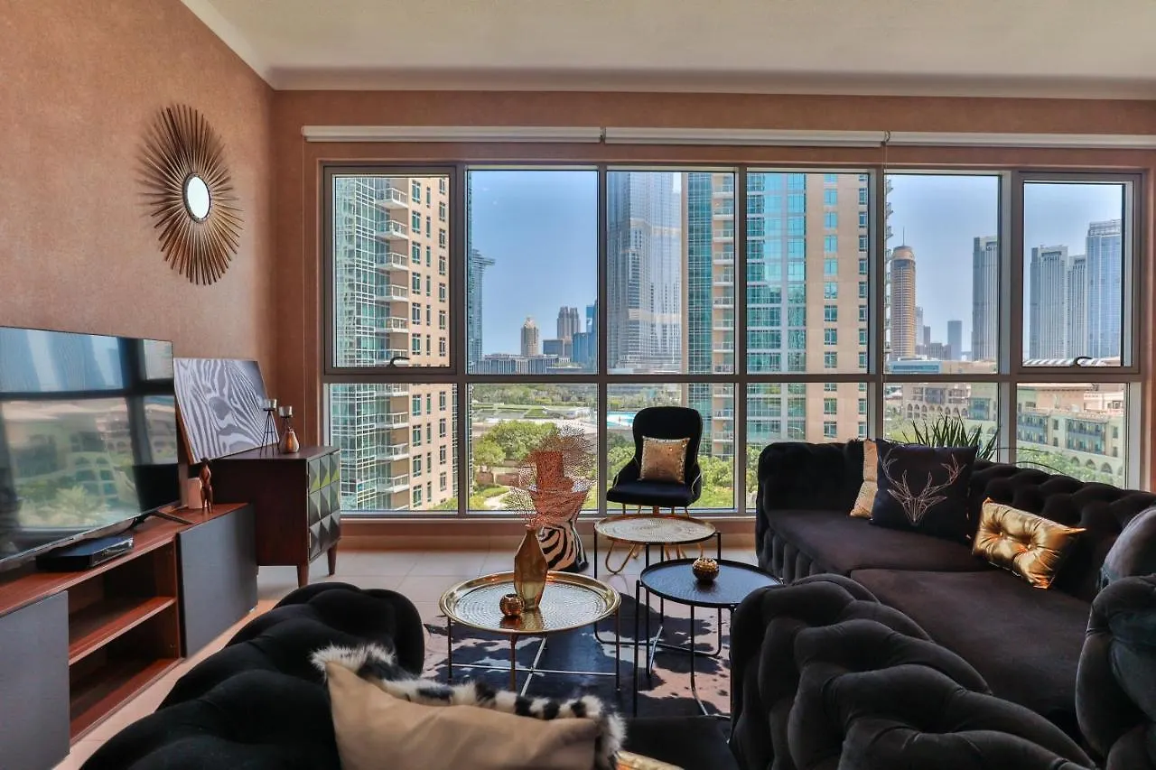 Higuests - Luxurious Apartment With Burj Khalifa Views Dubai