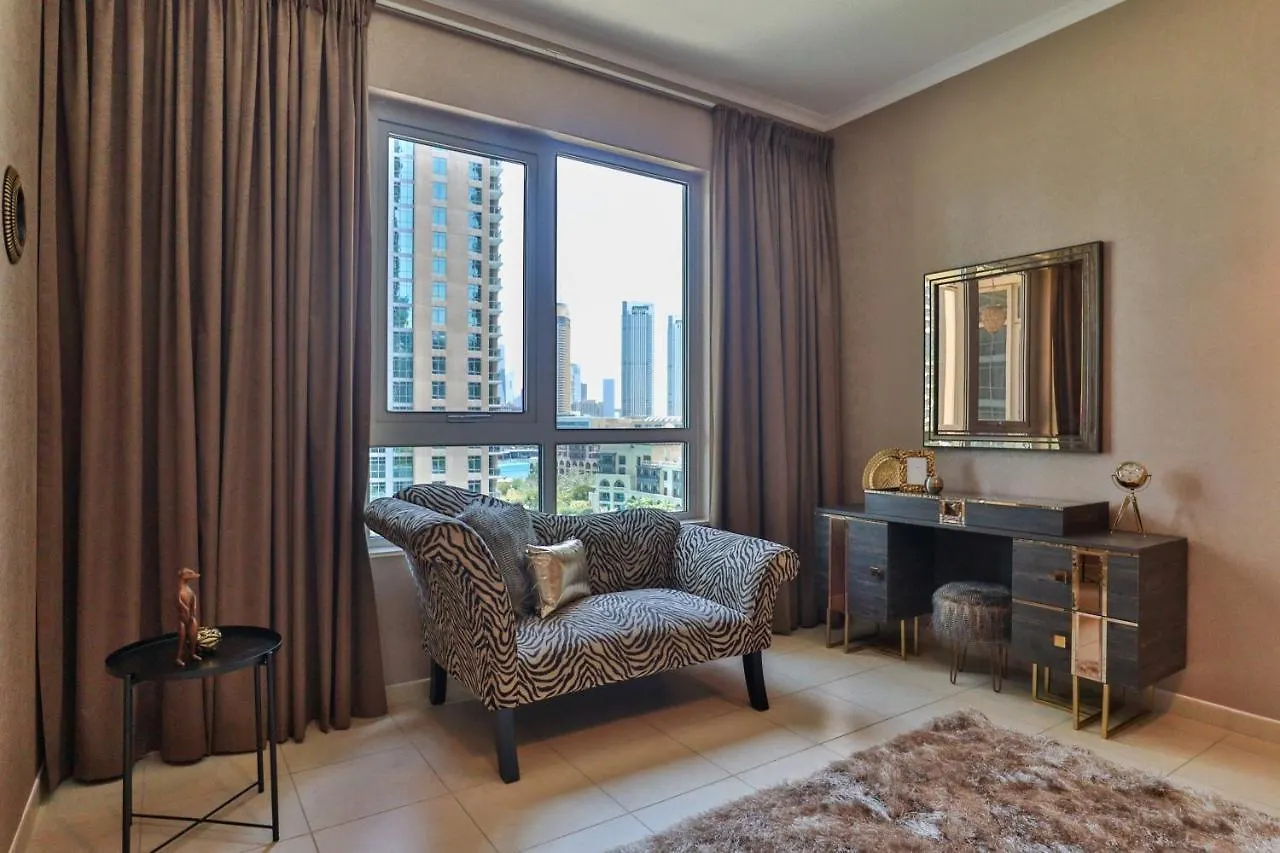 Higuests - Luxurious Apartment With Burj Khalifa Views Dubai 0*,