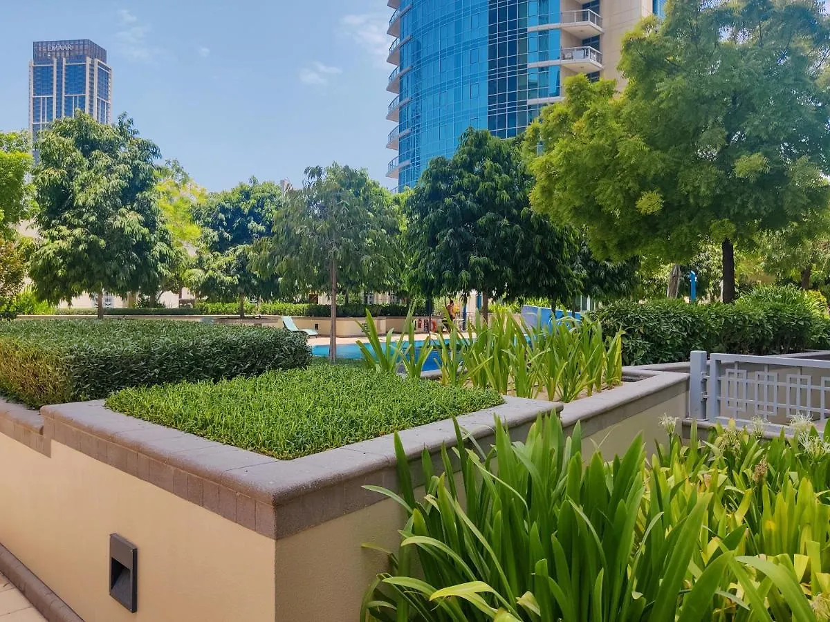 Higuests - Luxurious Apartment With Burj Khalifa Views Dubai